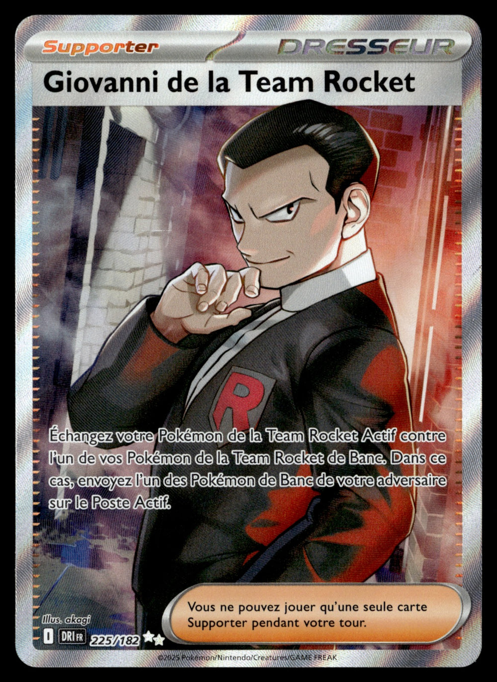 Giovanni de la Team Rocket 225/207 - NM